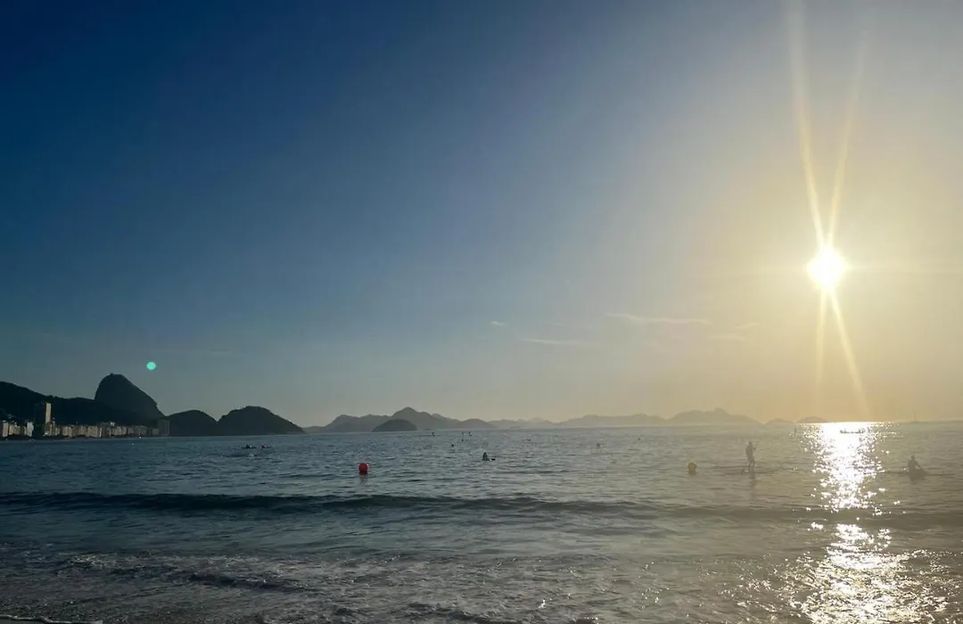 Seu AP na Quadra da Praia-1